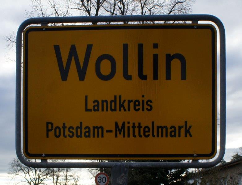 Ortseingangschild Wollin